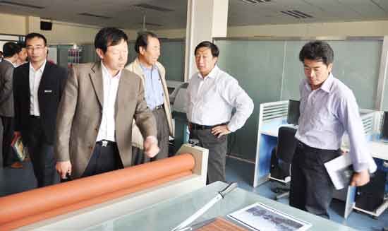 濱海學院一行到黃海學院參觀考察