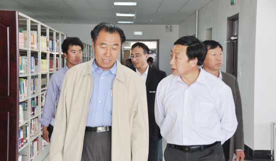 濱海學院一行到黃海學院參觀考察