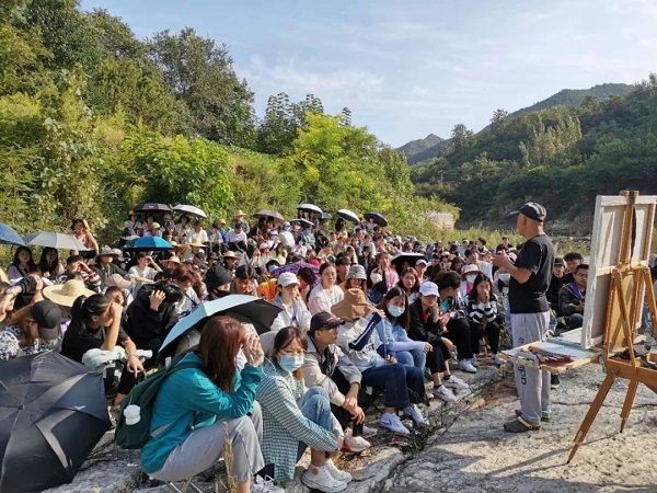 藝術學院組織師生外出寫生