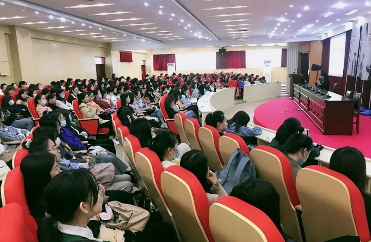 國際交流中心順利組織新生入學教育第一課——國際化教育