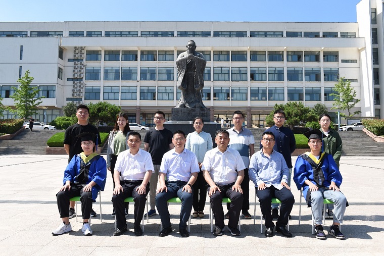 青島黃海學院首批聯合培養碩士研究生畢業