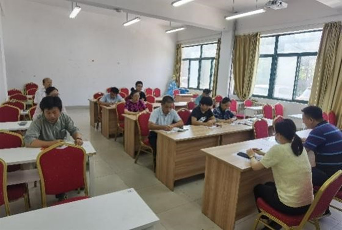 我校繼續教育中心召開2021-2022學年老年大學秋季學期開學工作會議