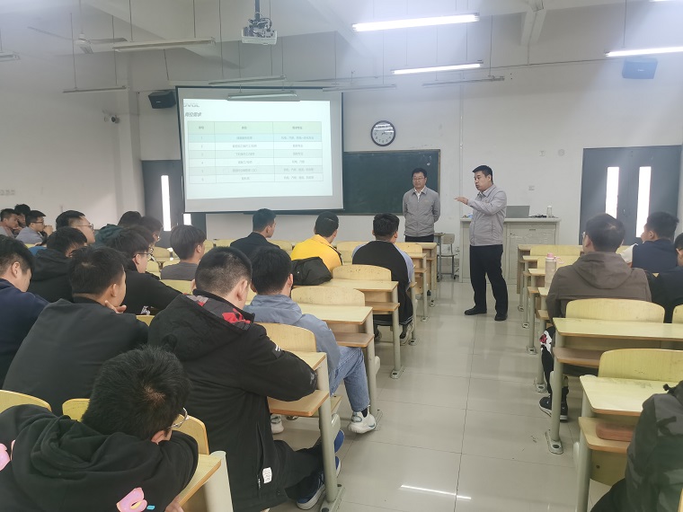 機械工程系舉行畢業實習暨畢業設計雙選會