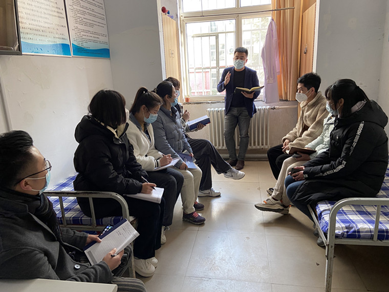 建筑工程學院聯合排查宿舍安全