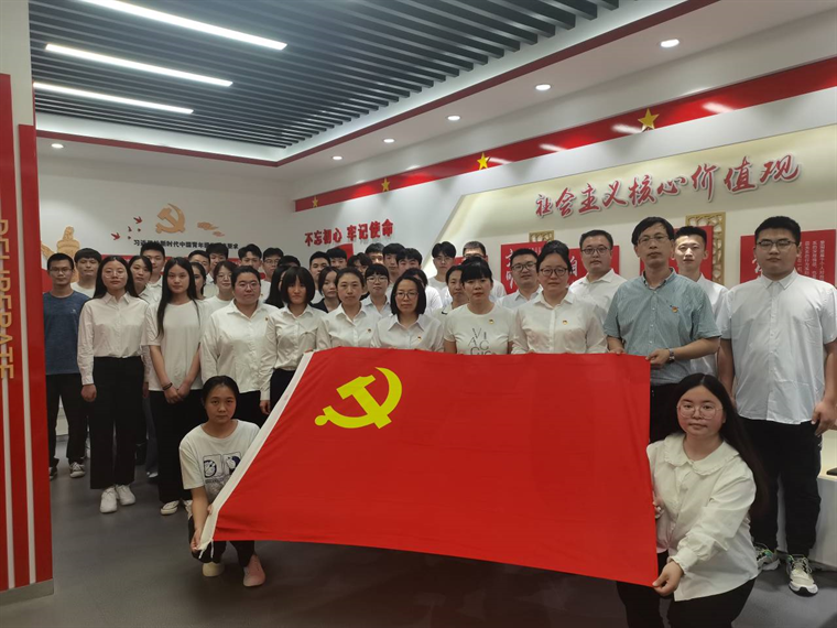 建筑工程學院黨總支開展紅色教育VR互動體驗主題活動