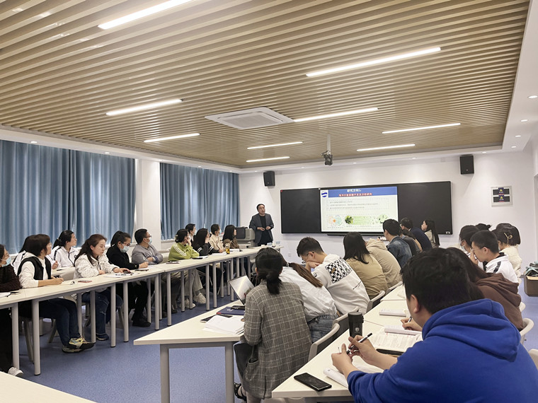 護理與健康學院成功舉辦科研學術論壇