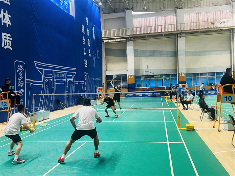 我校在2023年“校長杯”全省高校教職工羽毛球比賽獲得佳績