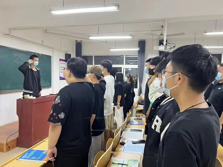 大數據學院重溫入團誓言，勇擔時代使命