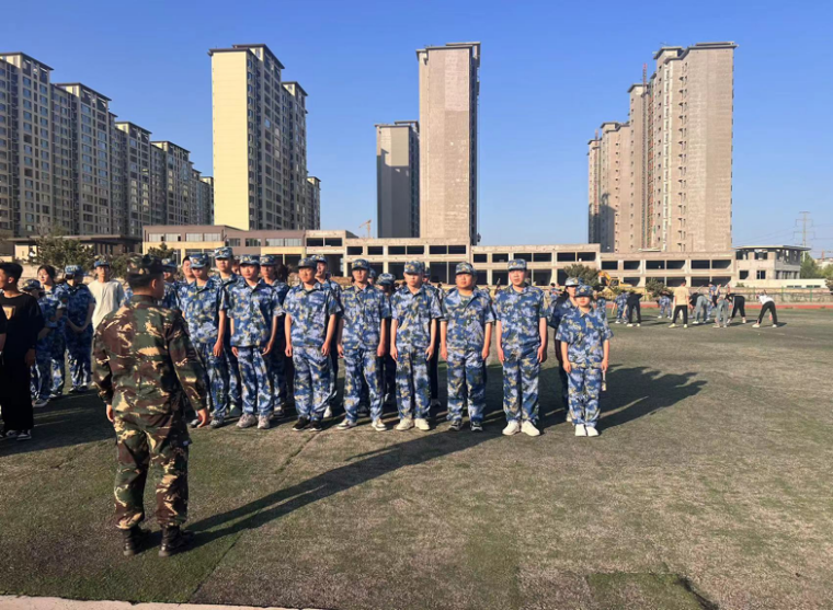 磨厲以須——經濟管理學院軍訓前預熱