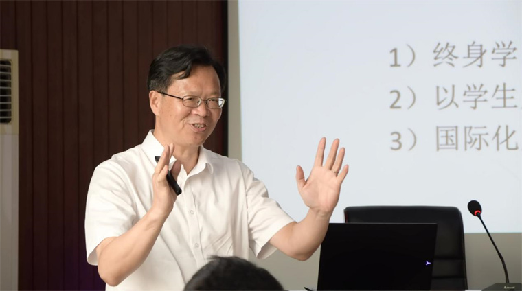 寧波諾丁漢大學黨委副書記沈偉其來校作專題報告