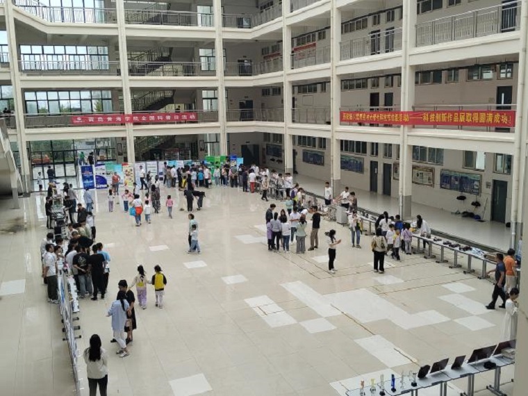 青島黃海學院第八屆青島市大學生科技節校級活動——科技創新作品展圓滿舉辦