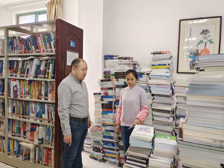 校圖書館正有序開展主館書庫文獻資源布局調整工作