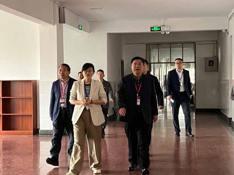 西海岸新區街道所屬事業單位公開招聘工作人員筆試在我校舉行