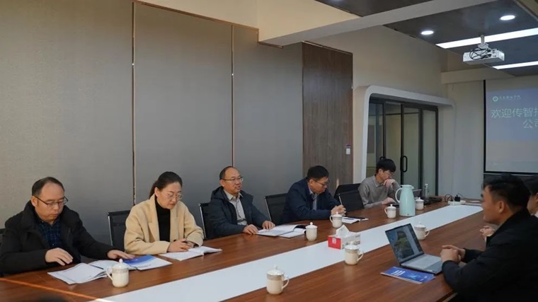 江蘇傳智播客教育科技有限公司到校深化校企合作