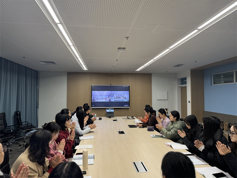 青島黃海學院與西安翻譯學院線上黨建共建活動順利召開