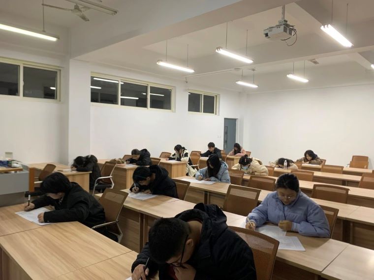 語言文化學院成功舉辦首屆日語筆譯大賽