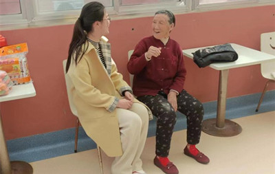 愛老助老 青島黃海學院護理與健康學院曹莉莎同學收到養老院感謝信