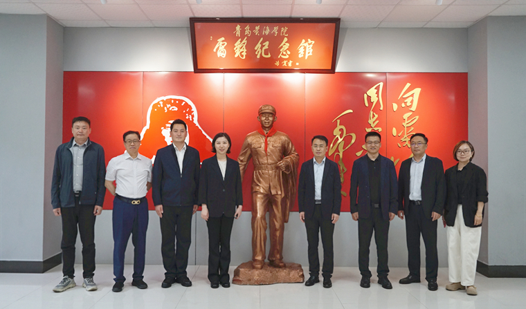 哈爾濱華德學院黨委副書記鄧維娜一行來校交流