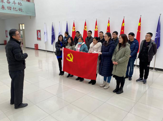 我校舉辦“重走長征之路 傳承紅色基因”黨建活動