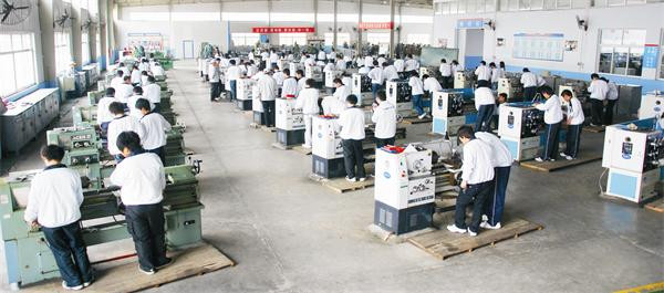 機械加工技術實訓基地_副本.jpg