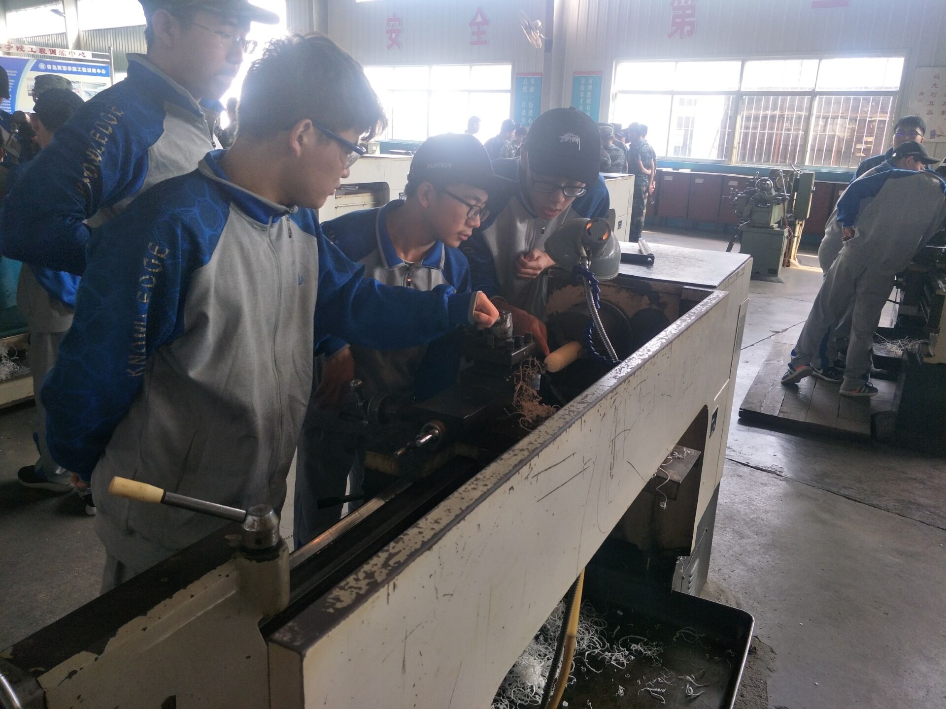 學生操作2.jpg